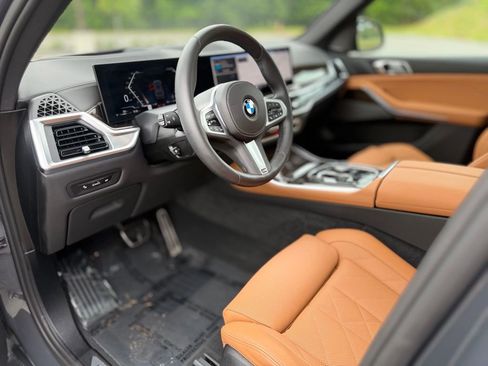 Certified 2026 BMW X5 xDrive40i w/ M Sport Package AWD/4WD image 14