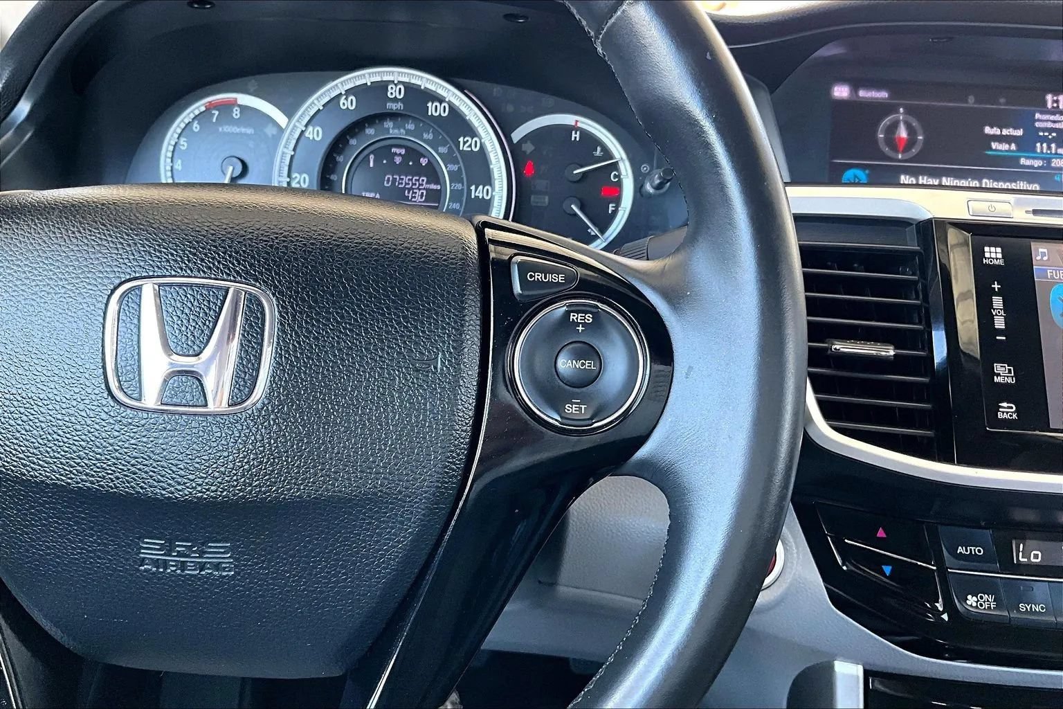 Used 2016 Honda Accord EX-L image 11