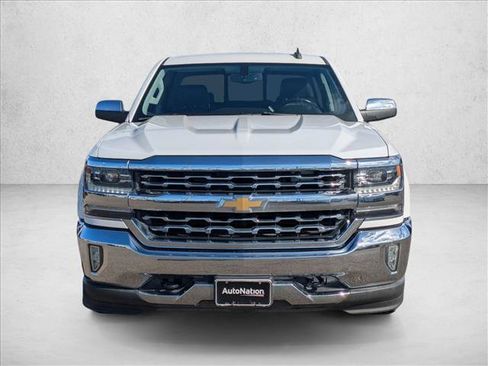 Used 2018 Chevrolet Silverado 1500 LTZ image 2