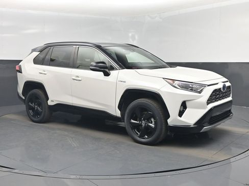 Used 2019 Toyota RAV4 XSE image 1