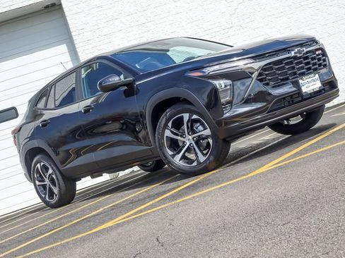 New 2026 Chevrolet Trax RS FWD image 3