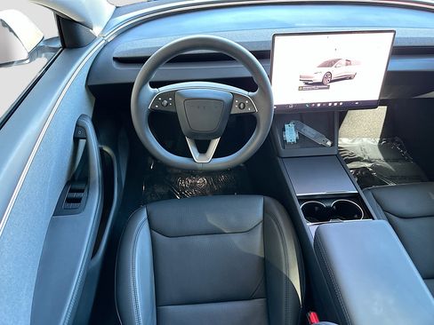 Used 2025 Tesla Model 3 Long Range image 22