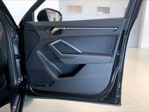 Used 2023 Audi Q3 2.0T Premium Plus w/ Premium Plus Package image 24