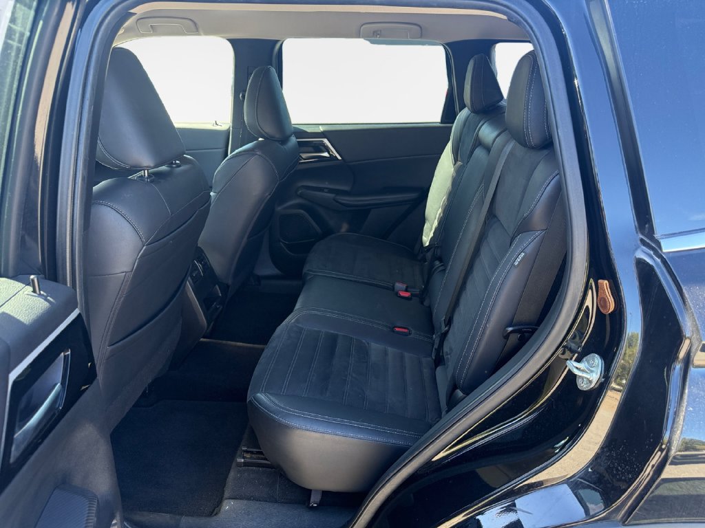 Used 2022 Mitsubishi Outlander SE AWD/4WD image 24