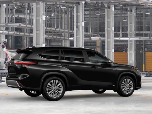 New 2026 Toyota Highlander Platinum image 11