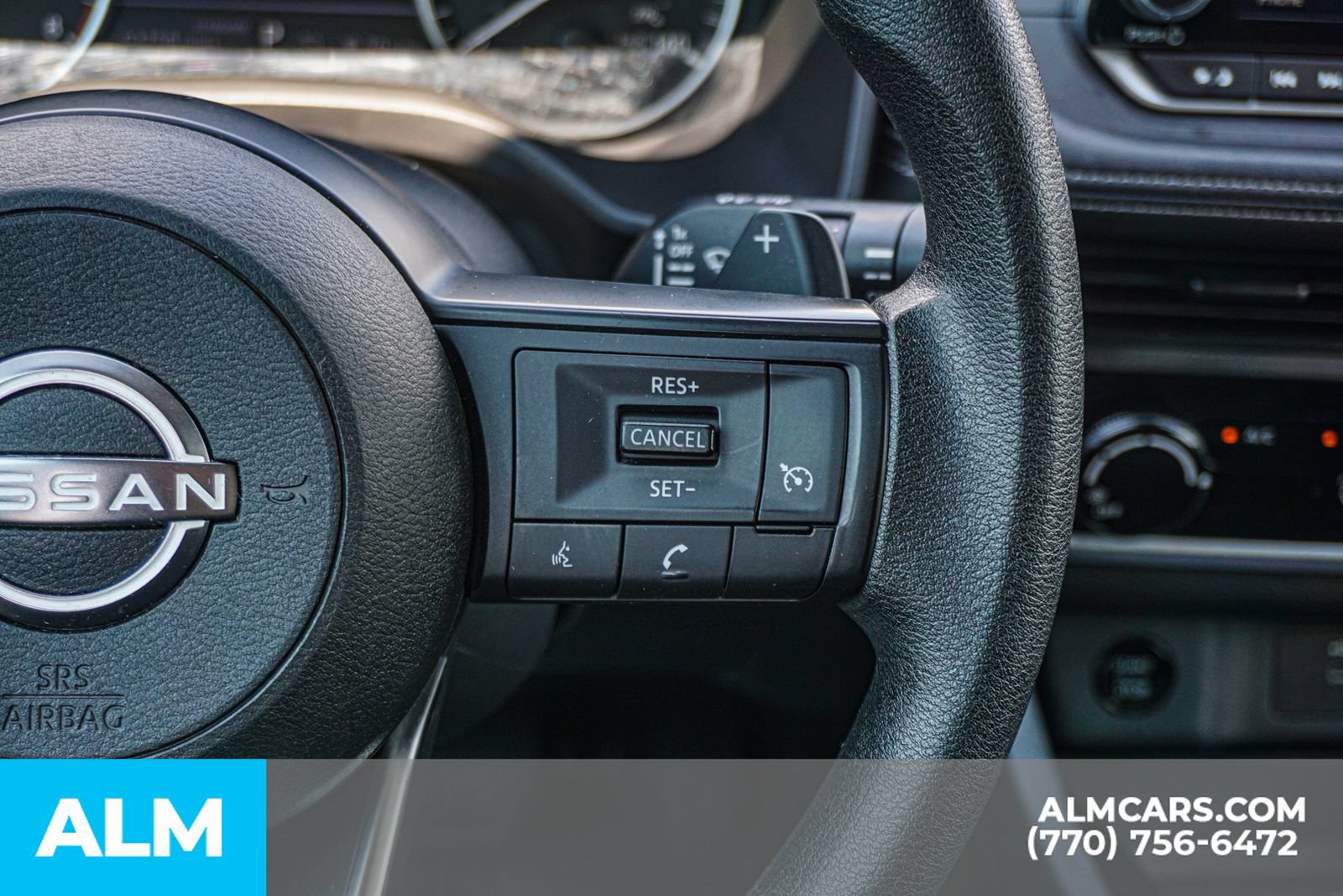 Used 2024 Nissan Rogue S FWD image 29