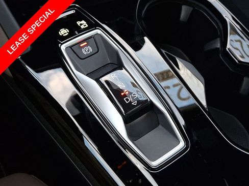 Certified 2025 Audi Q5 Prestige image 21