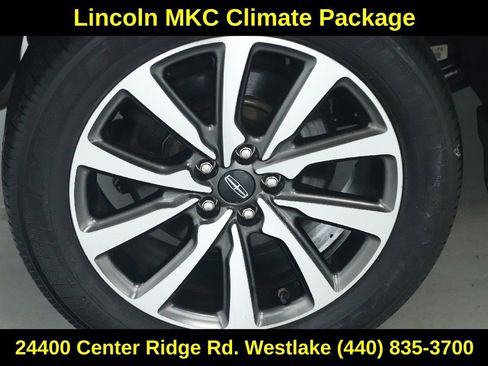 Used 2019 Lincoln MKC Reserve w/ MKC Climate Package FWD image 12