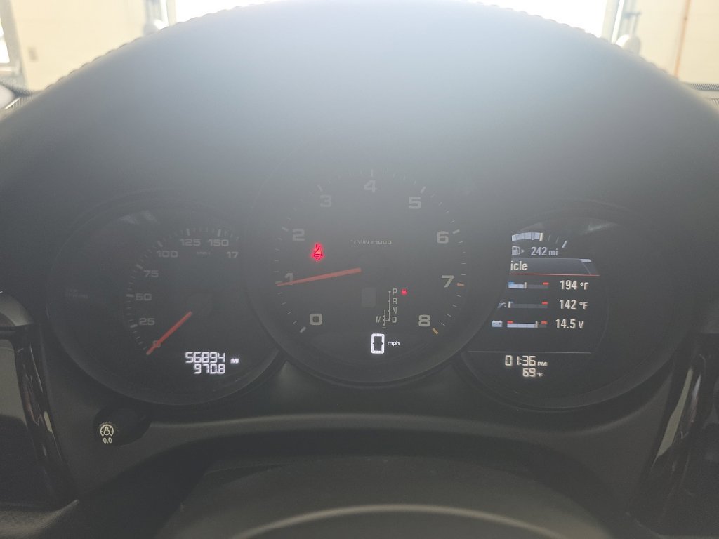 Used 2021 Porsche Macan AWD/4WD image 49