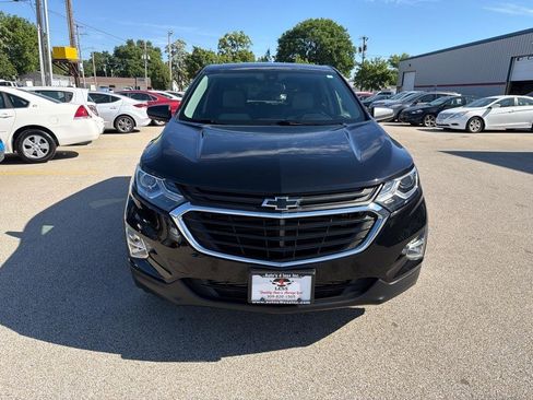 Used 2020 Chevrolet Equinox LS w/ LS Convenience Package FWD image 3