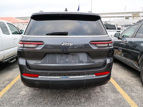 Used 2023 Jeep Grand Cherokee L Limited image 18