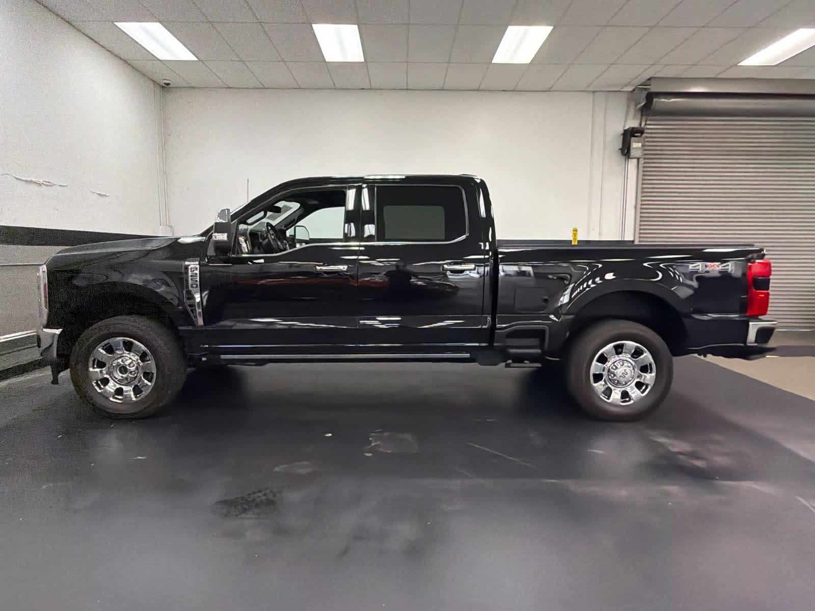 Used 2024 Ford F250 King Ranch w/ Chrome Package AWD/4WD image 10