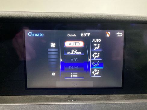 Used 2020 Lexus IS 350 F Sport w/ F Sport Package image 21