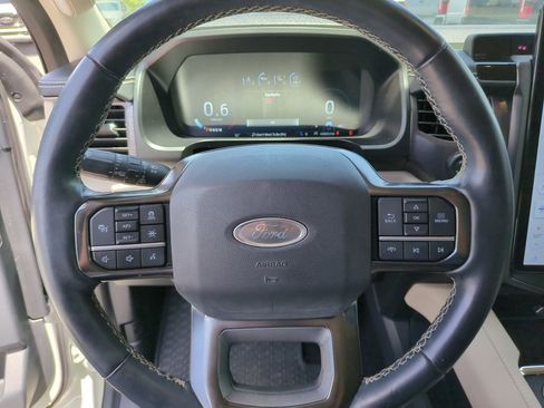 Used 2022 Ford Expedition Platinum image 29