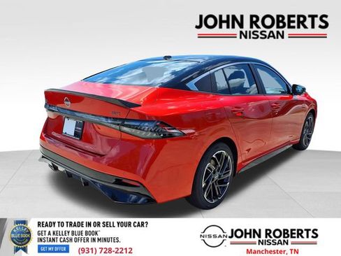 New 2026 Nissan Sentra SR w/ SR Premium Package FWD image 17
