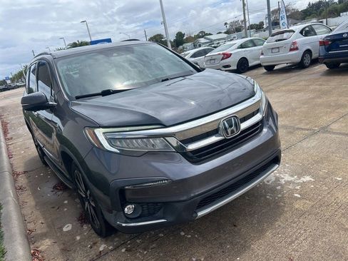 Used 2021 Honda Pilot Touring image 3