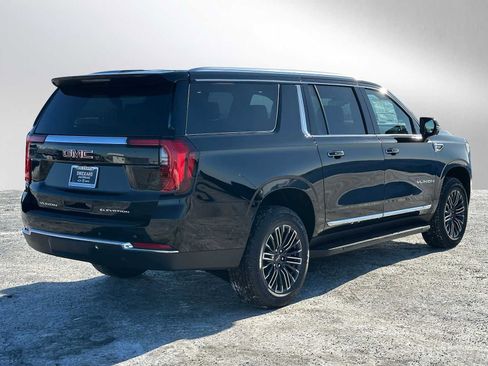 New 2026 GMC Yukon XL Elevation image 3