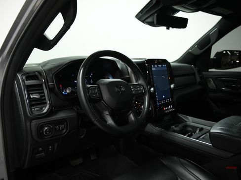 Used 2024 RAM 1500 Limited AWD/4WD image 33