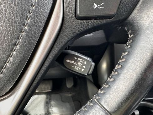 Used 2018 Toyota RAV4 SE w/ Power Extra Value Package AWD/4WD image 30