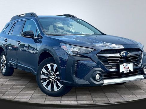 Used 2024 Subaru Outback Limited AWD/4WD image 3