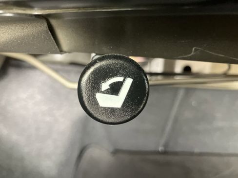 Used 2025 Nissan Altima 2.5 SV image 26