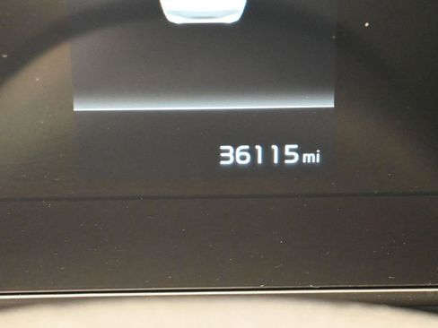 Used 2023 Kia Sportage EX image 18