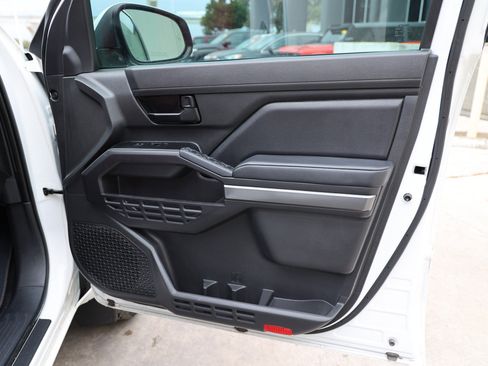 Certified 2024 Toyota Tacoma SR5 image 32