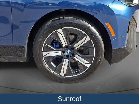 Used 2024 BMW iX xDrive50 w/ Sport Package AWD/4WD image 10