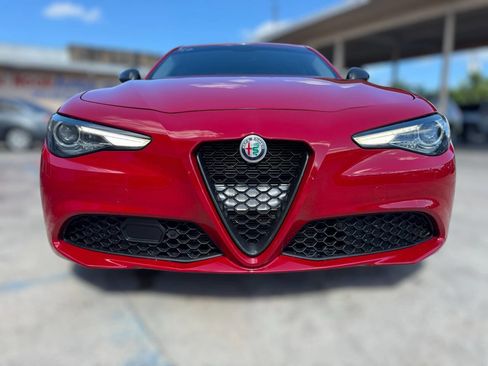 Used 2019 Alfa Romeo Giulia w/ Nero Edizione image 15