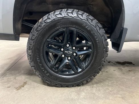 Certified 2024 Chevrolet Silverado 1500 LT Trail Boss w/ Convenience Package II AWD/4WD image 10