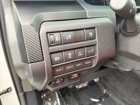 Used 2025 Toyota Tacoma TRD Pro AWD/4WD image 19