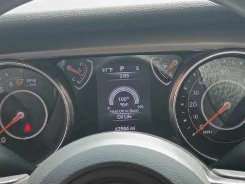 Used 2018 Jeep Wrangler Unlimited Sport AWD/4WD image 25
