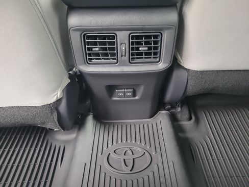 Certified 2025 Toyota RAV4 XLE w/ Convenience Package FWD image 17