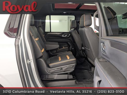 Used 2023 GMC Yukon XL AT4 w/ LPO, Floor Liner Package AWD/4WD image 10