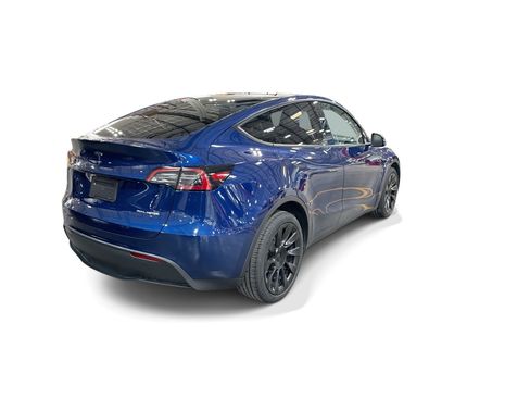 Certified 2023 Tesla Model Y Long Range AWD/4WD image 6