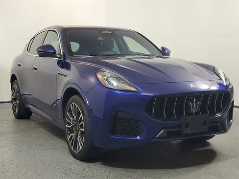 Used 2023 Maserati Grecale GT image 1