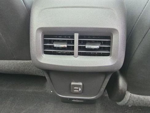 Used 2023 Chevrolet Equinox RS image 22