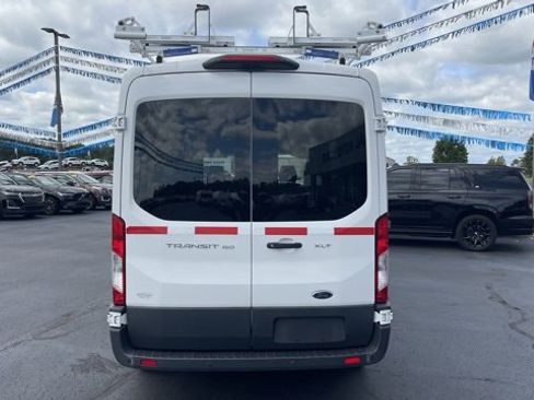 Used 2018 Ford Transit 150 XLT image 4