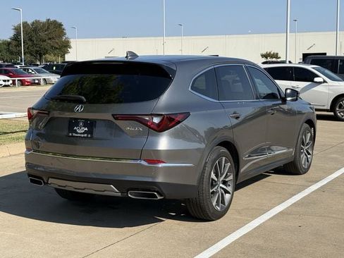 Used 2026 Acura MDX w/ Technology Package FWD image 4