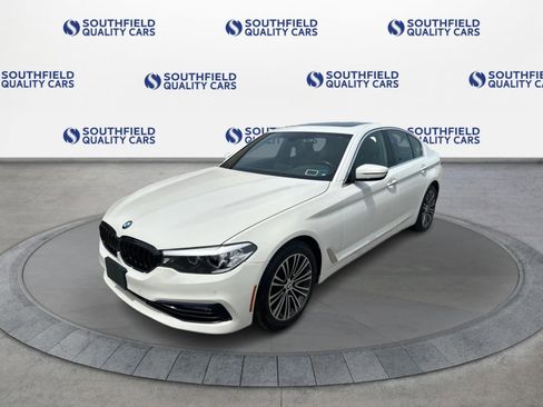 Used 2018 BMW 530i xDrive AWD/4WD image 2