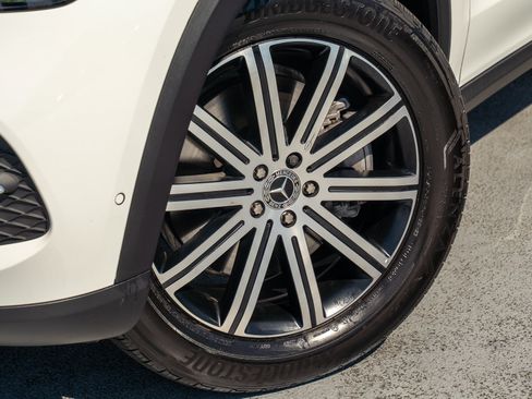 Certified 2025 Mercedes-Benz GLE 450e 4MATIC w/ Winter Package image 11