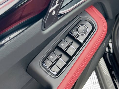 New 2026 Porsche Macan S image 20