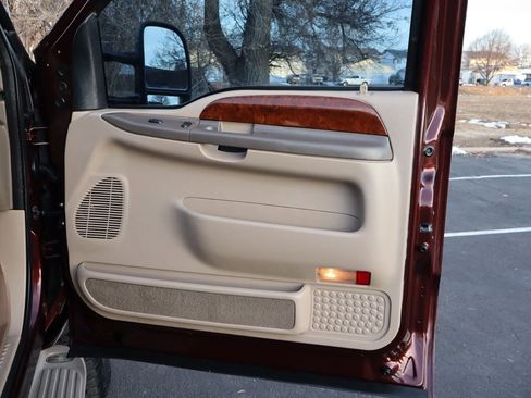 Used 2000 Ford Excursion Limited image 29