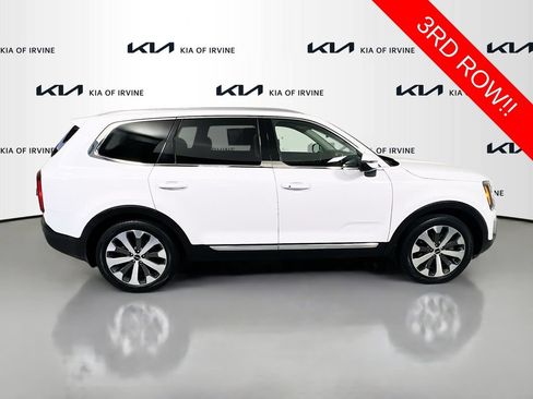 Used 2022 Kia Telluride EX w/ EX Premium Package FWD image 8