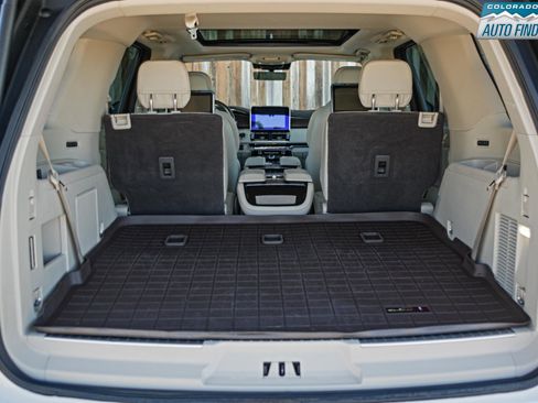 Used 2019 Lincoln Navigator Reserve image 30