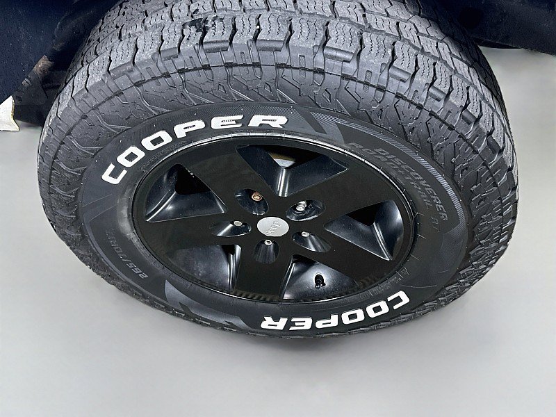 Used 2013 Jeep Wrangler Unlimited Sport AWD/4WD image 26