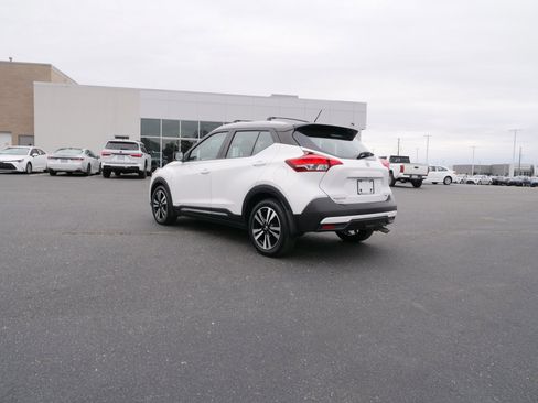 Used 2019 Nissan Kicks SR w/ Exterior Package image 6