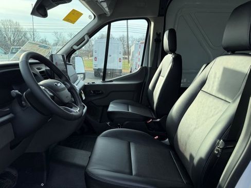 New 2026 Ford Transit 250 148 Medium Roof RWD image 16