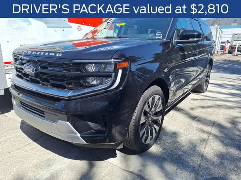 Used 2025 Ford Expedition Max Platinum w/ Driver's Package AWD/4WD image 4