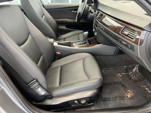 Used 2011 BMW 335i xDrive Sedan AWD/4WD image 13